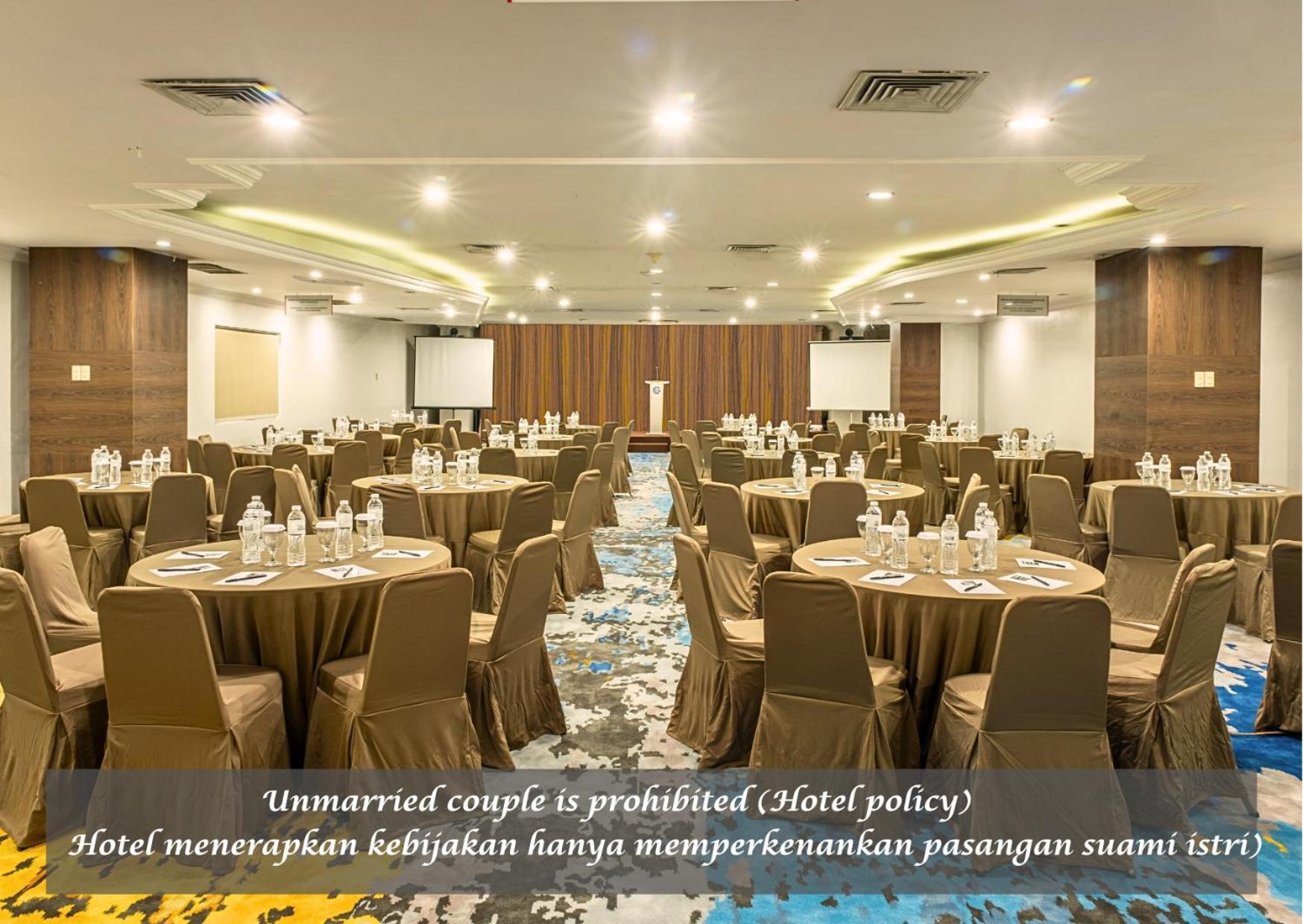 Hotel Gren Alia Cikini Giacarta Esterno foto